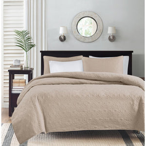 Epping Coverlet Set