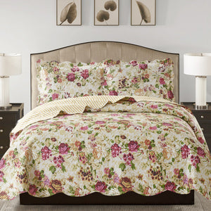 Jennifer Ivory - Three Piece Quilt Set