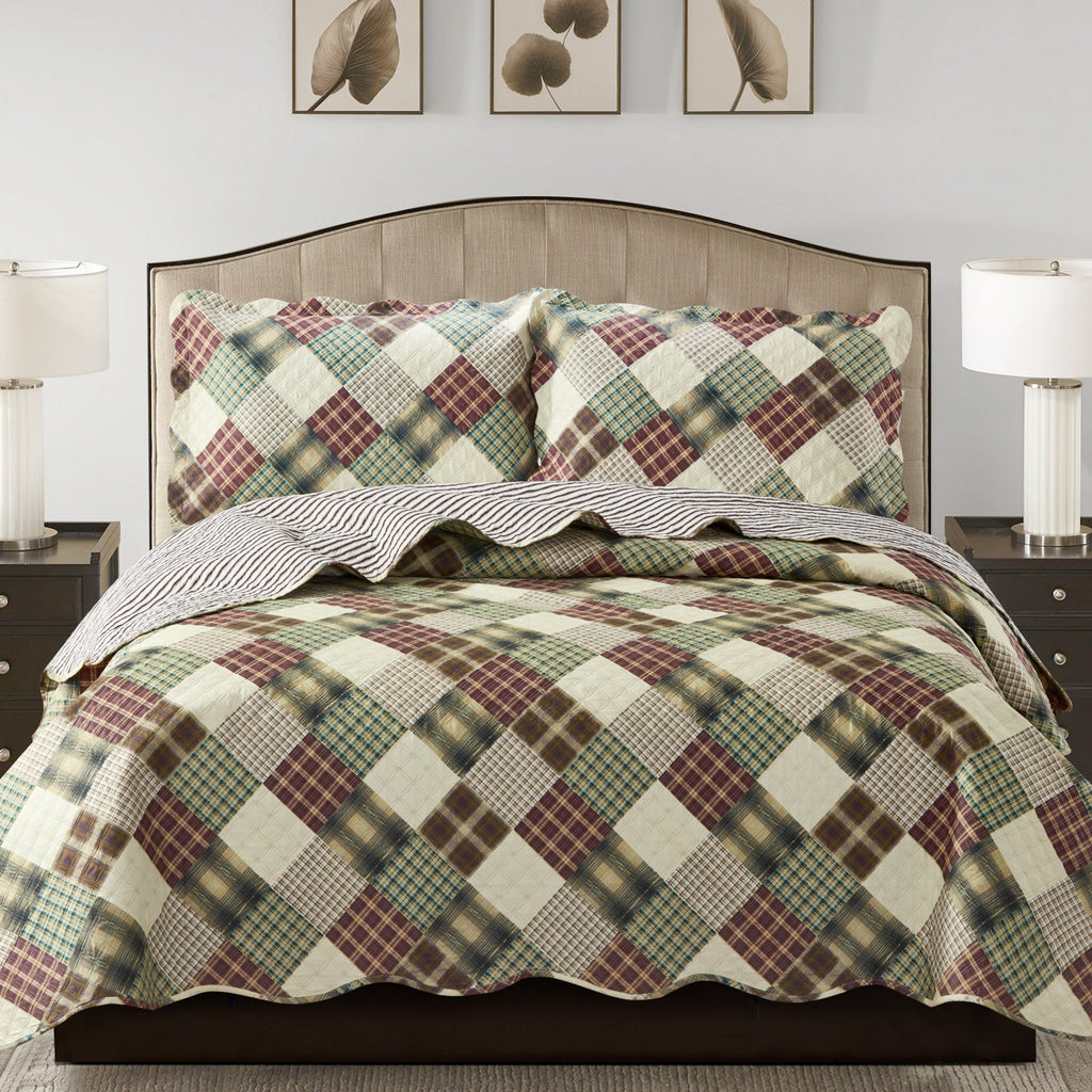 Plaid Jen - Three Piece Quilt Set